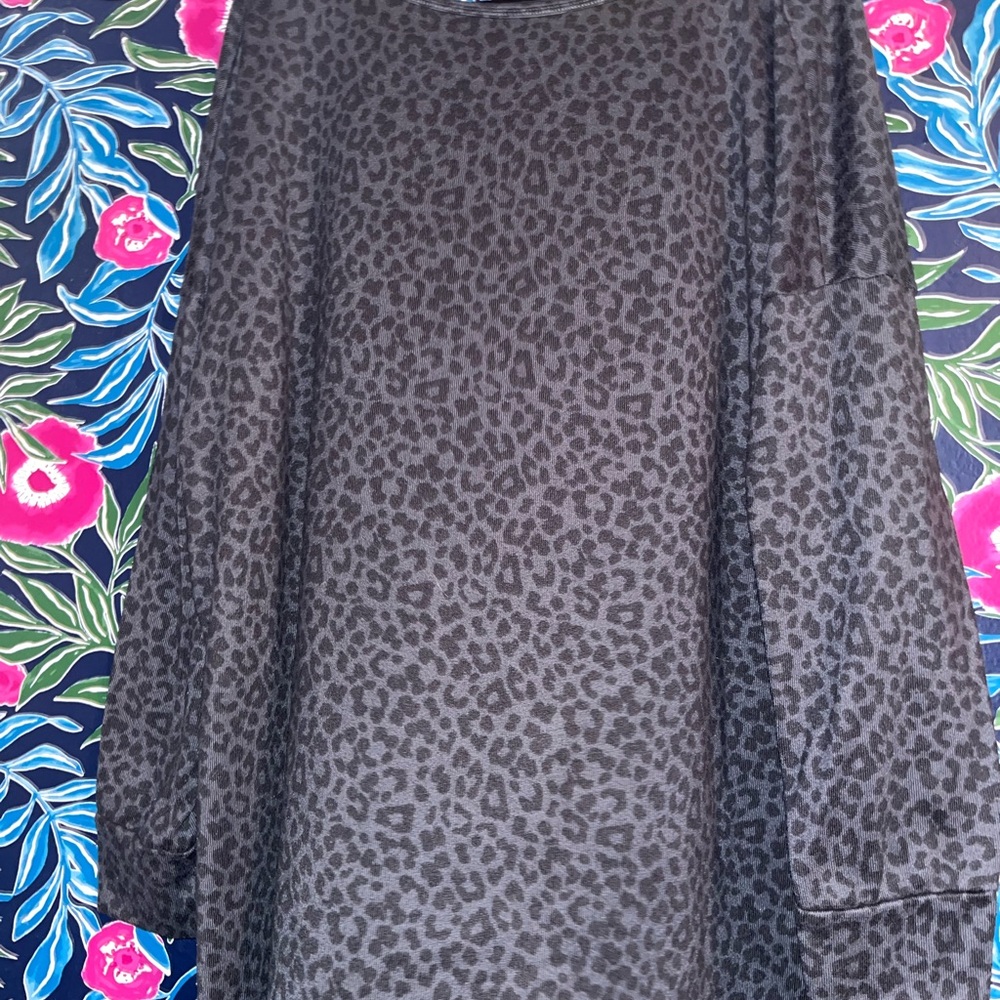 Leopard Print Long Sleeve Top